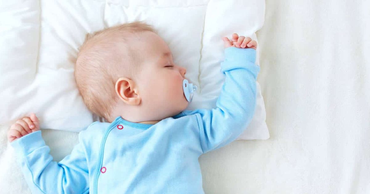 Almohadas para bebé: cómo deben ser y qué debemos tener en cuenta