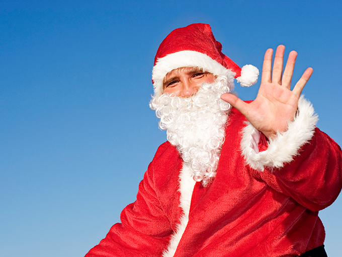 Un niño de 5 años enfermo terminal muere en los brazos de Papá Noel