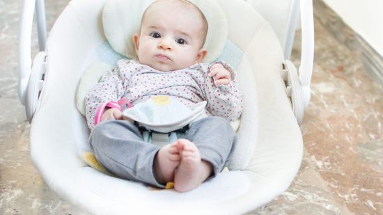 Cómo utilizar una hamaca o columpio para bebés