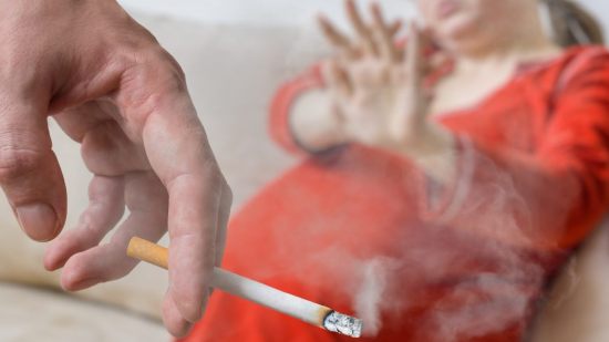 El humo ambiental puede provocar mutaciones genéticas en bebés