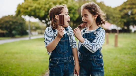 Vestir igual a los hermanos: ¿sí o no?