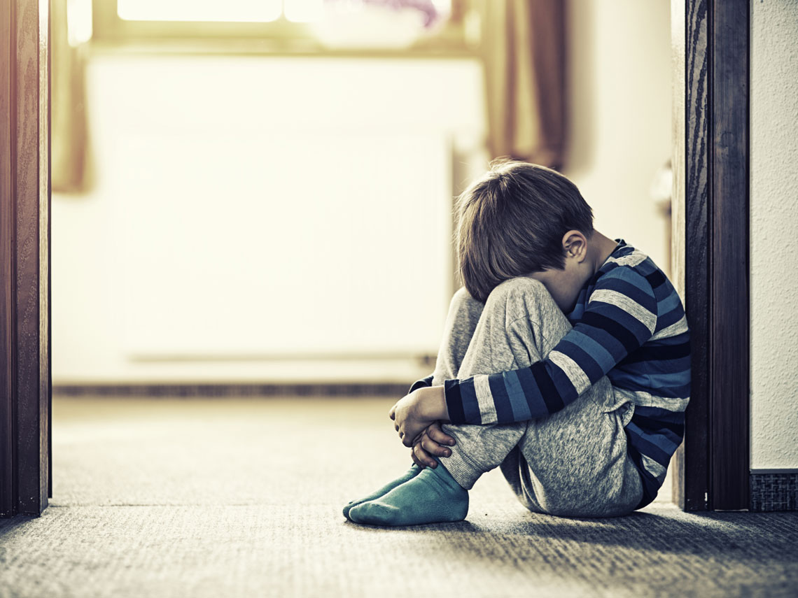 niño triste