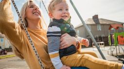 Qué beneficios aporta a los niños la relación con sus tíos y tías