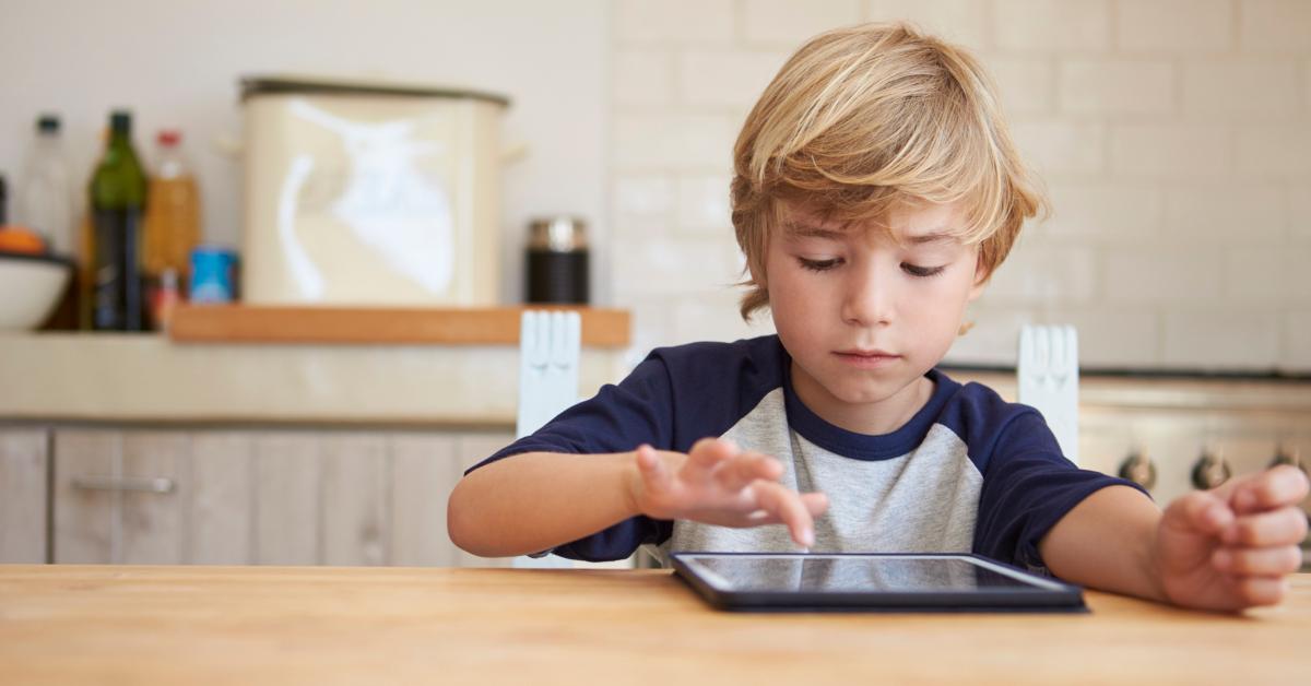 Cuál es la edad mínima para tener una cuenta en redes sociales