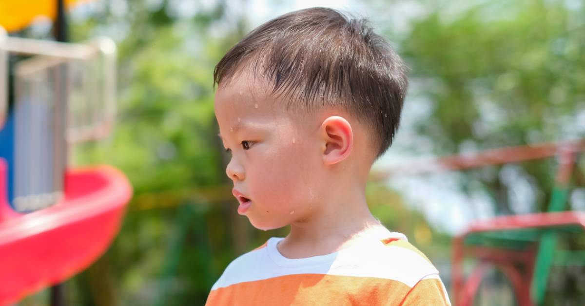 Hiperhidrosis y bromhidrosis, cuando el niño suda en exceso y con mal olor