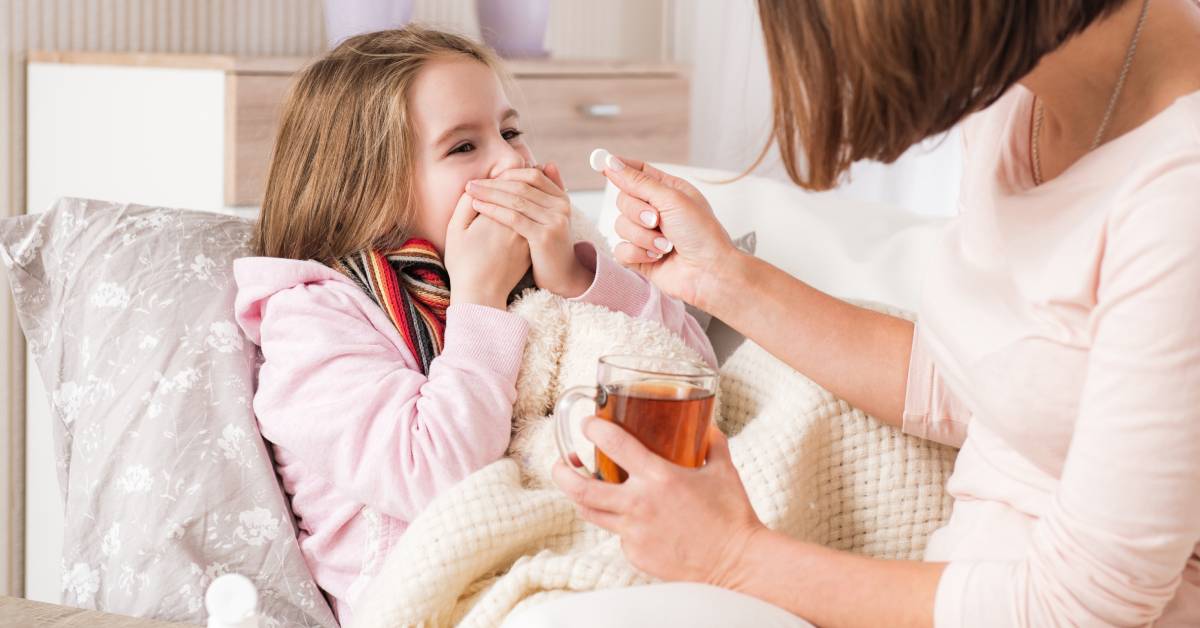 Mi hijo no sabe tragar pastillas, ¿cómo puedo enseñarle?