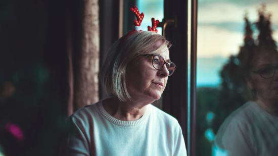 Cómo sobrellevar la Navidad cuando estás solo