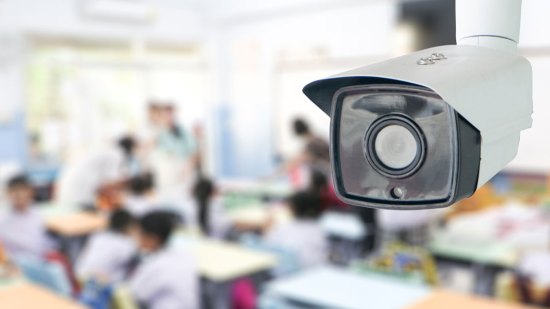 Cámaras de vigilancia en los colegios, ¿a favor o en contra?