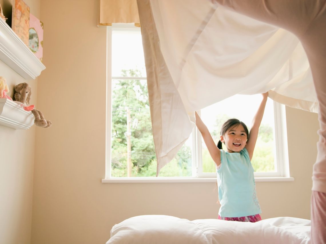 Cómo enseñar al niño a hacer su cama paso a paso