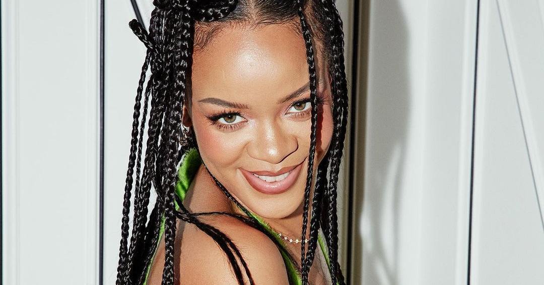 Rihanna, embarazada de su primer hijo
