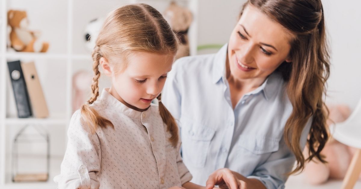 ¿Cómo tratar a un niño con Síndrome de Asperger?