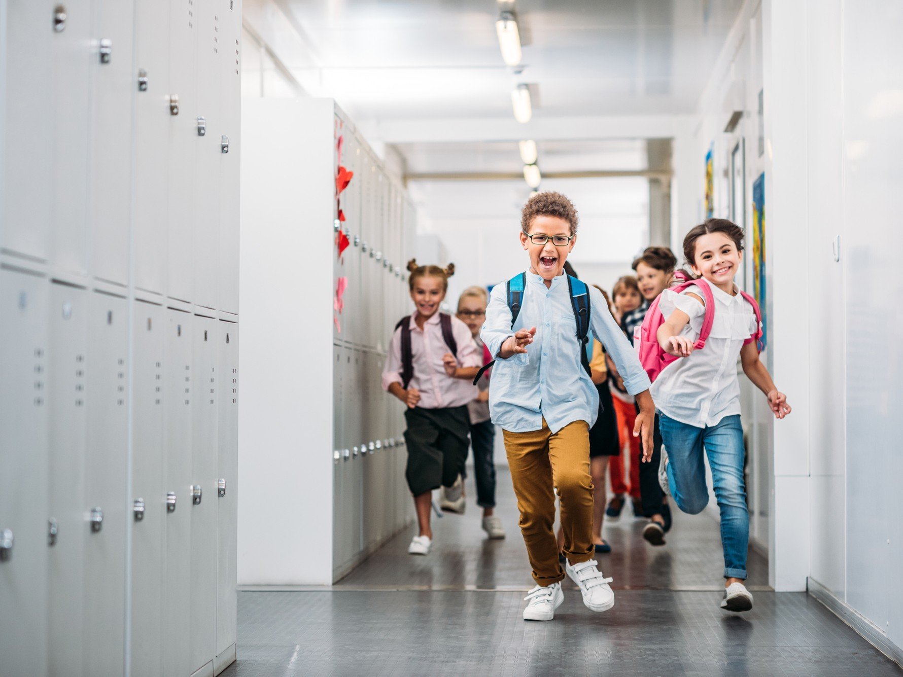 Niños en el colegio