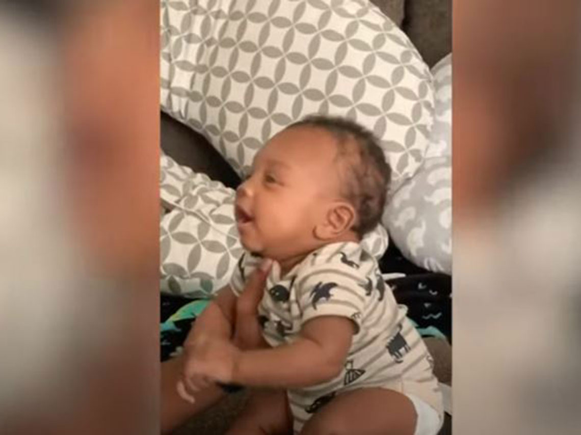 bebé dos meses