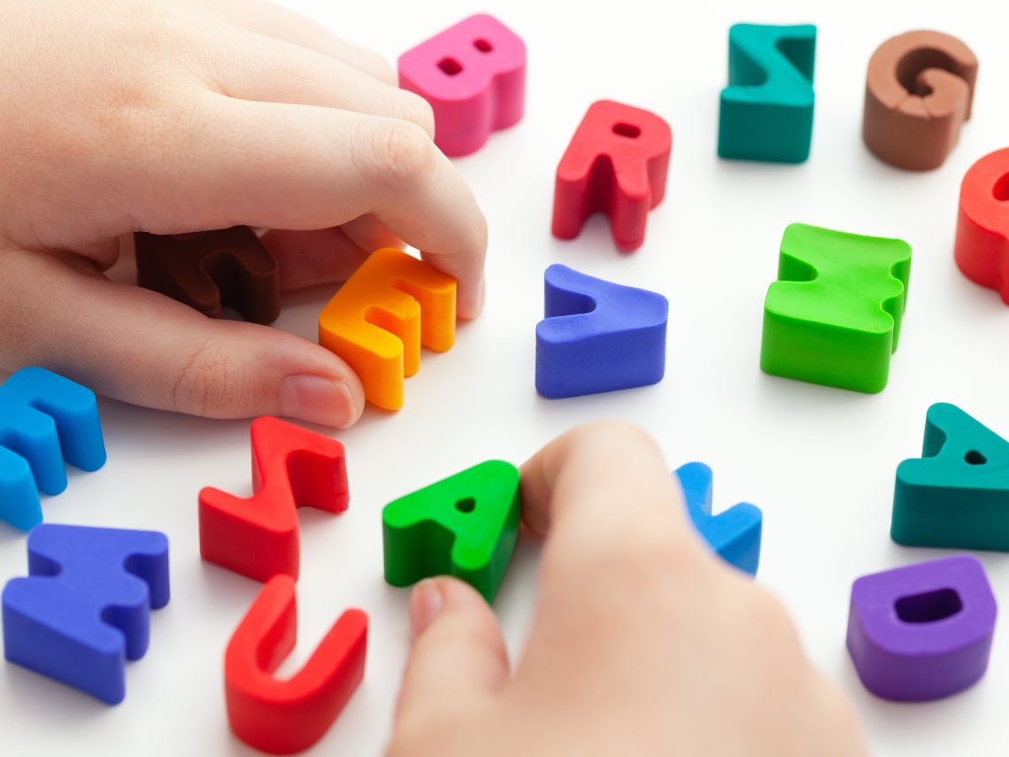 Cómo aprender las letras con plastilina