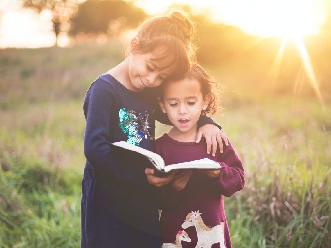 20 libros clásicos imprescindibles para que lean los niños