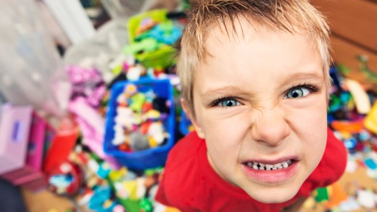 niño travieso