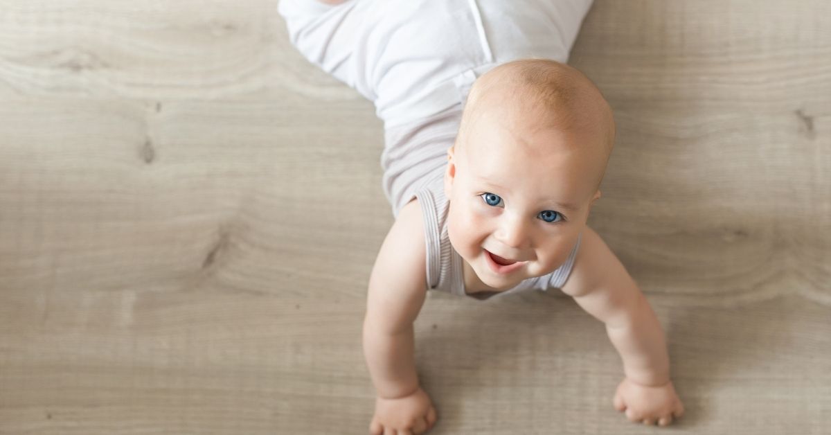 Cómo estimular el gateo del bebé: ejercicios y juegos para hacer en casa