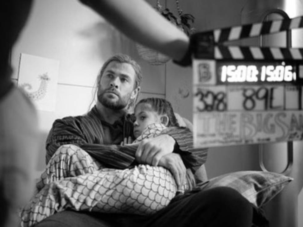 Instagram @chrishemsworth