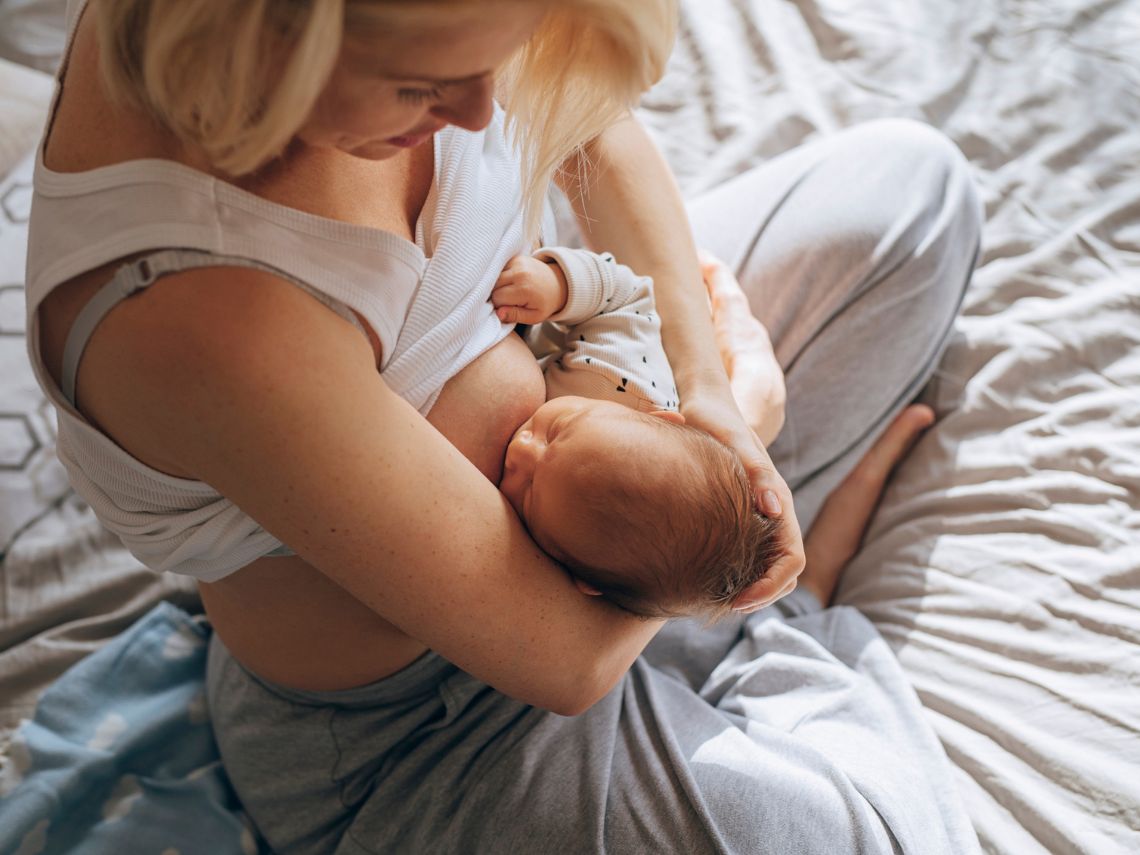 Los beneficios de la lactancia para la madre y para el bebé