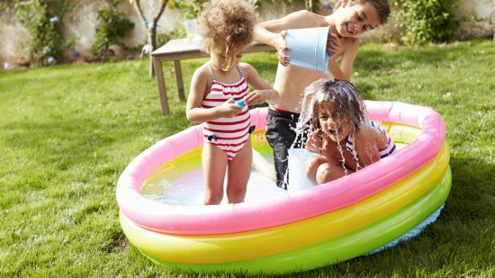 Los mejores juegos con agua para este verano