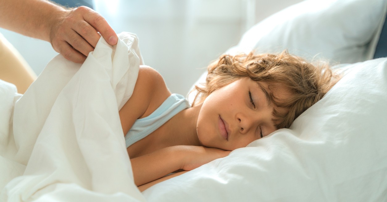 ¿Deben ser especiales las sábanas de mi hijo si tiene piel atópica? Consejos para elegir las más adecuadas