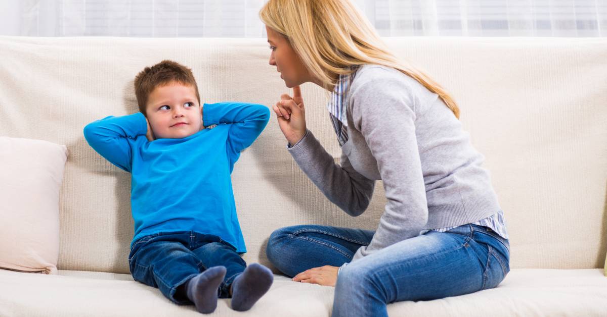 La técnica del disco rayado con niños para no recurrir a los gritos