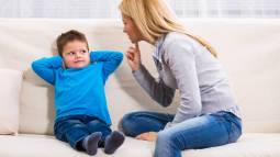 La técnica del disco rayado con niños para no recurrir a los gritos