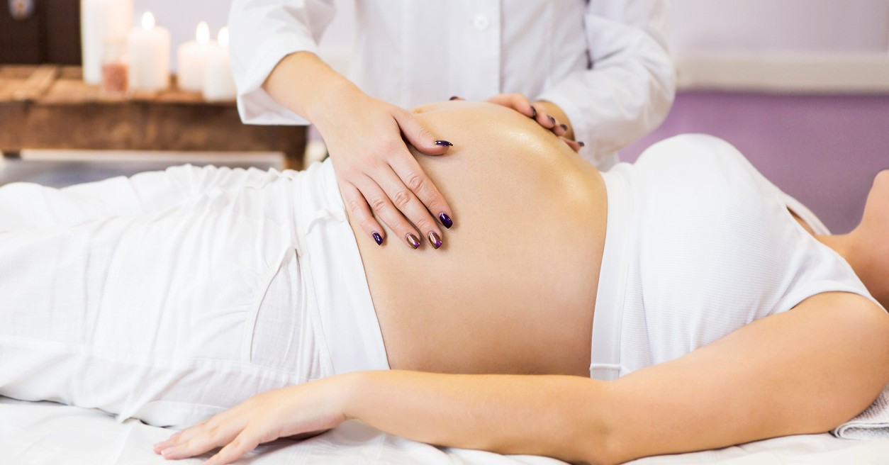 Spa para embarazadas, ¿qué tratamientos están aconsejados y cuáles no?