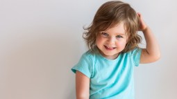 Cómo eliminar la caspa en los niños
