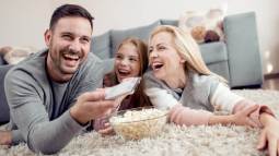 Películas familiares que deberías recuperar para ver en casa con tus hijos esta Navidad