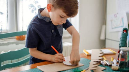 Las mejores manualidades con materiales reciclados para niños