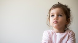 Niña enfadada