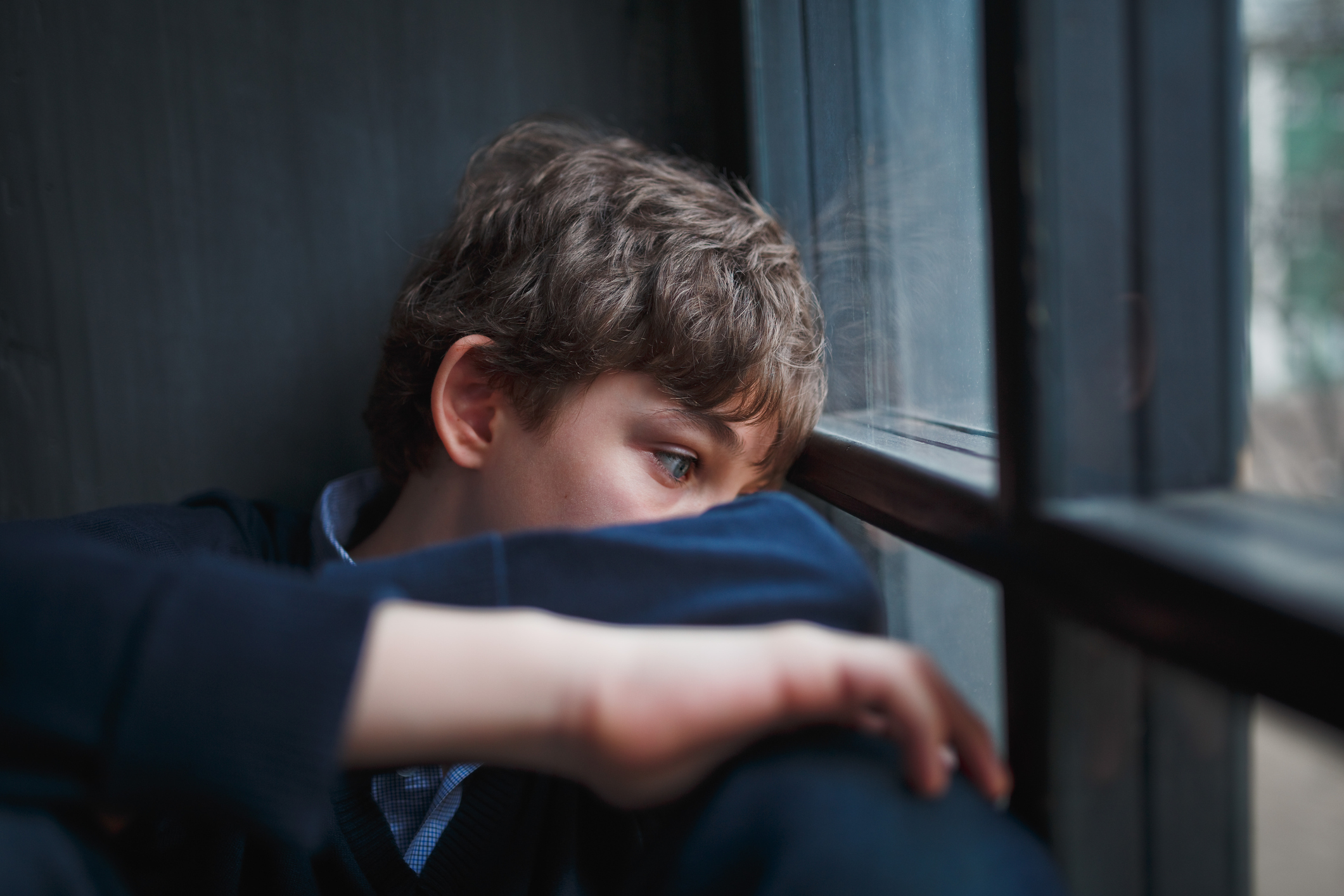 niño triste