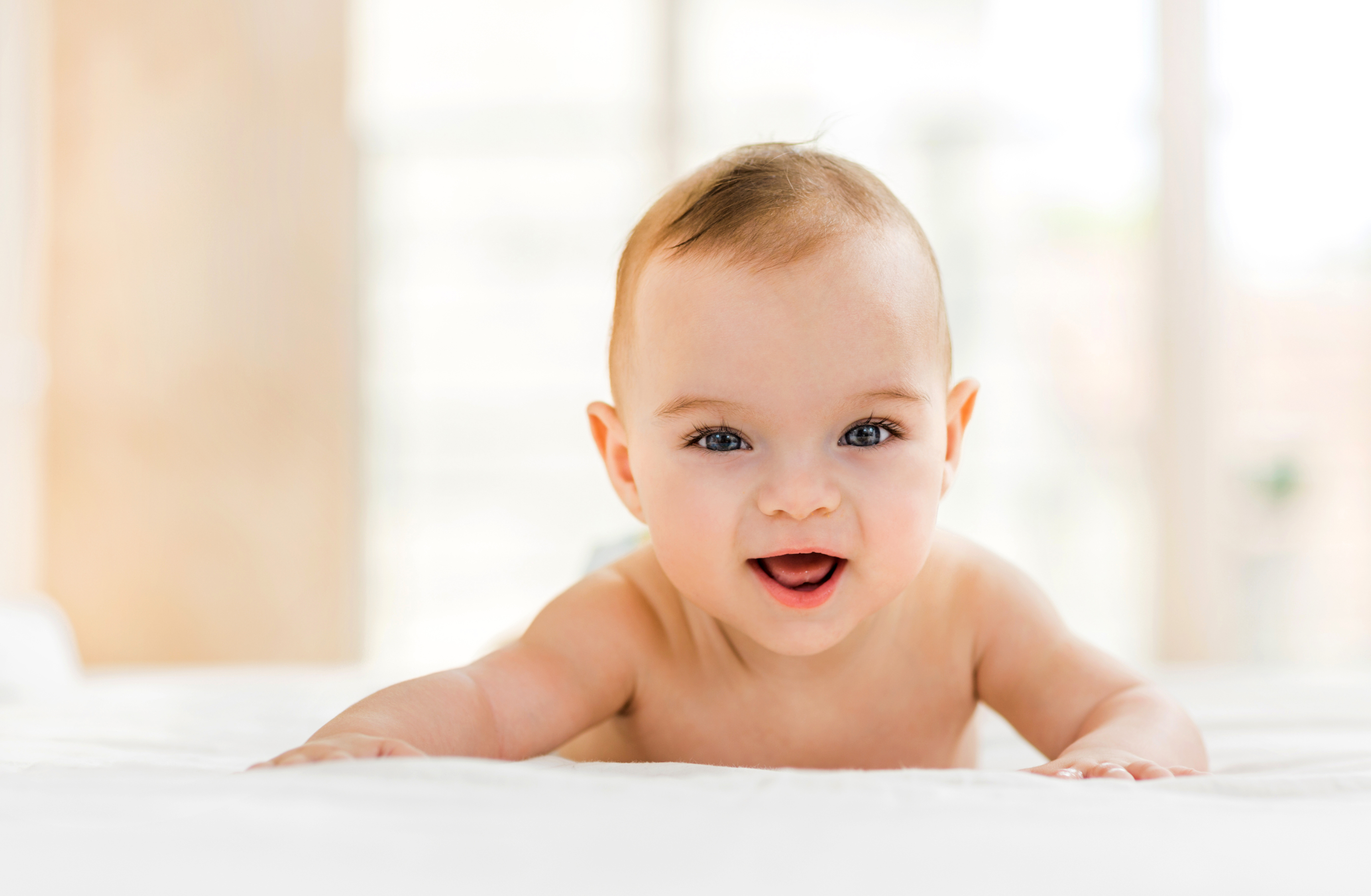 bebé sonriendo
