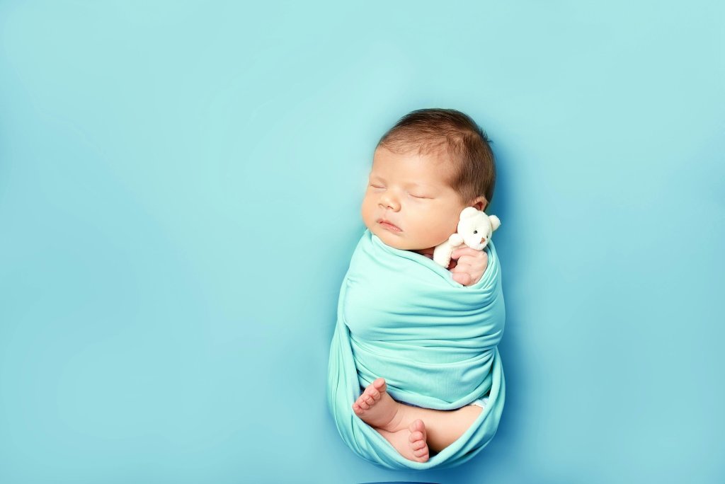 Nombres de niños basados en colores: los tonos que inspiran ideas originales y vibrantes