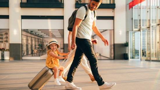 Viajar en avión con niños