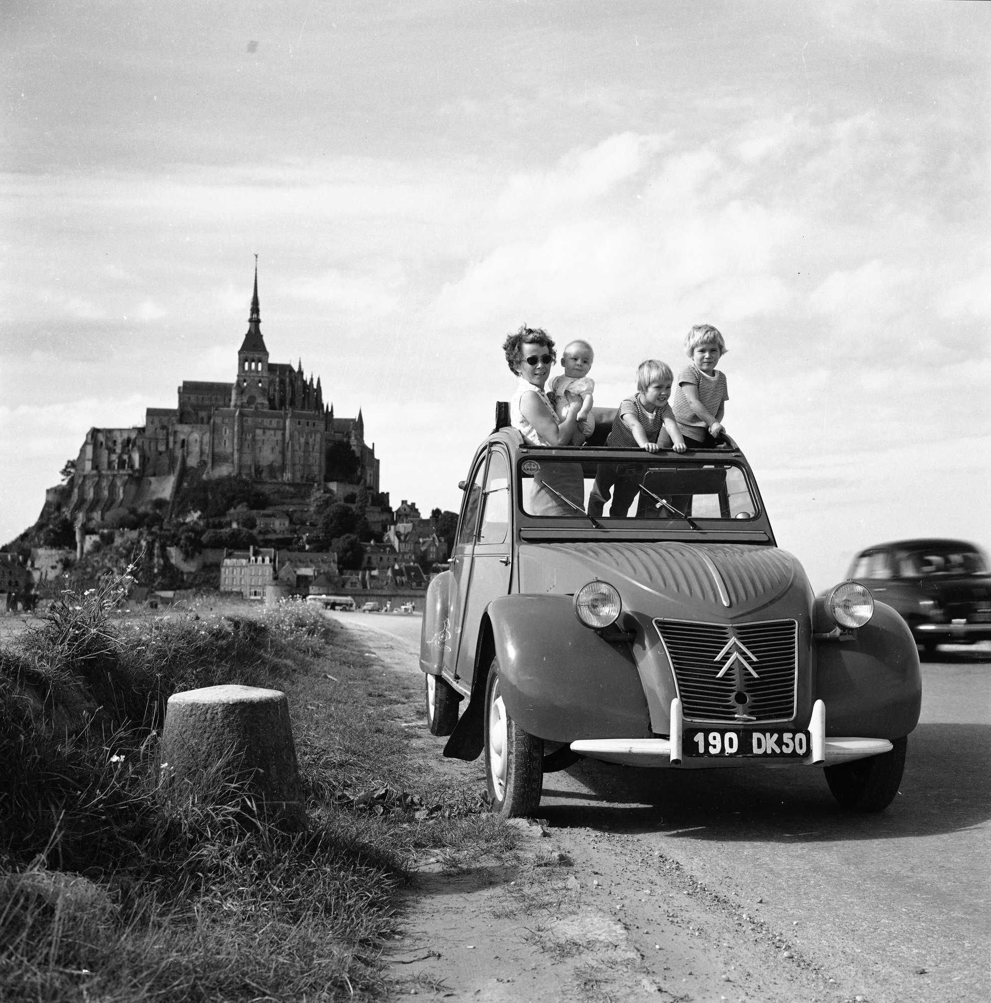 _2CVMontStMichel
