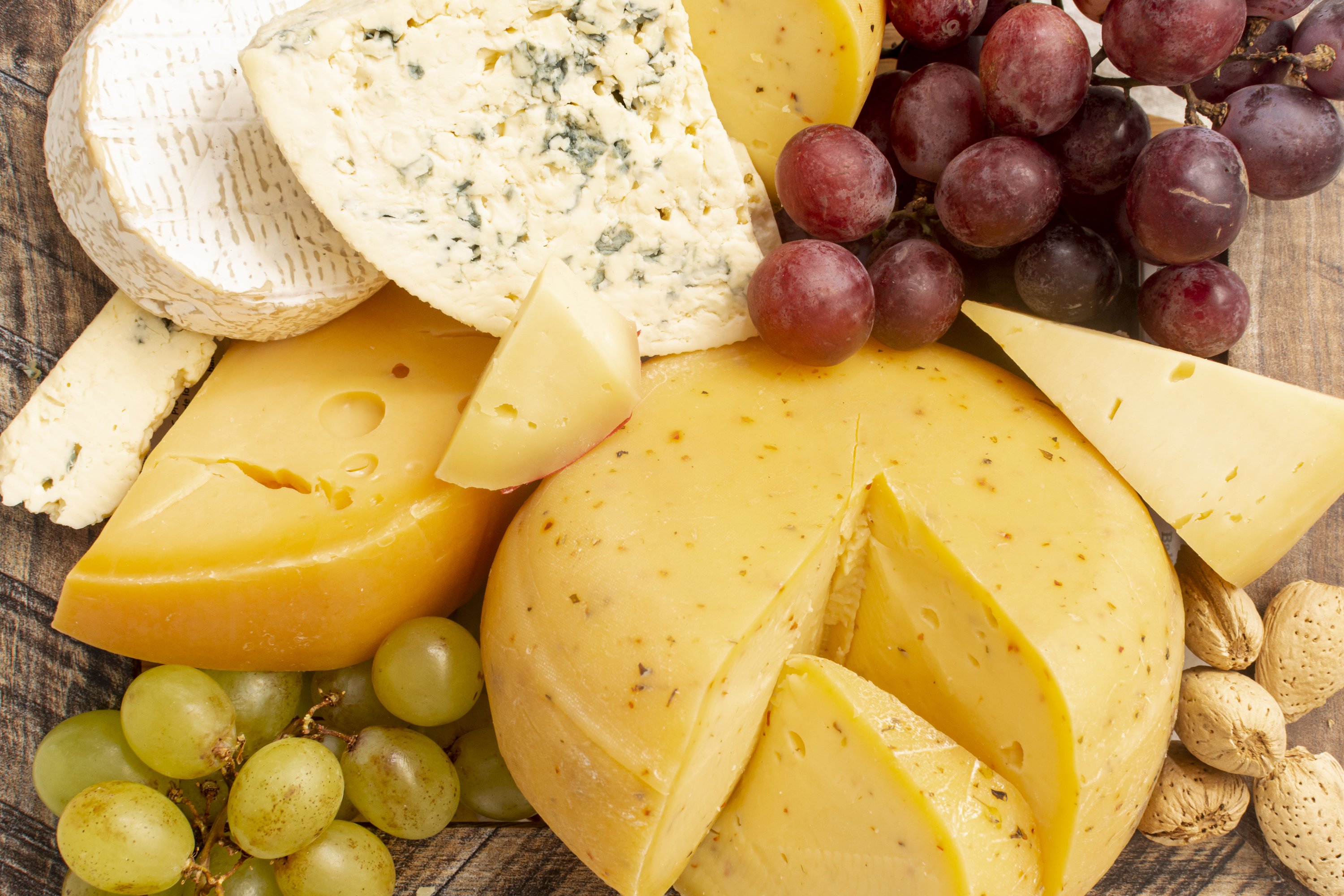 Tabla de quesos pasteurizados, aptos para embarazadas