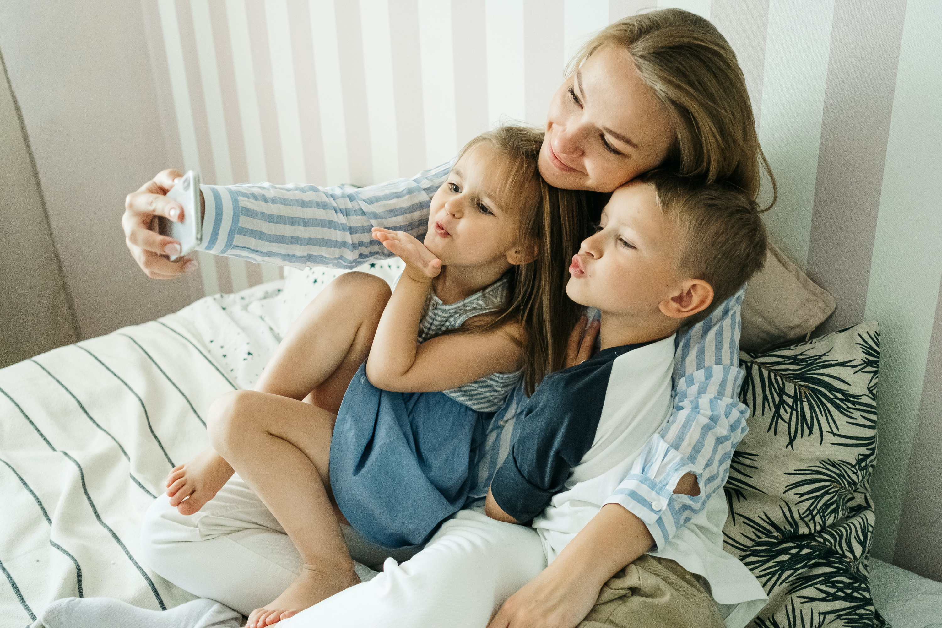 Ni pantallas ni pantallos, cómo aprender qué decisión tomar sobre el uso de las pantallas por parte de nuestros hijos