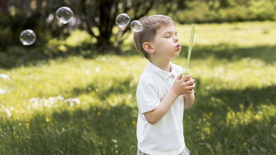 7 juegos de relajación para educar a niños emocionalmente fuertes