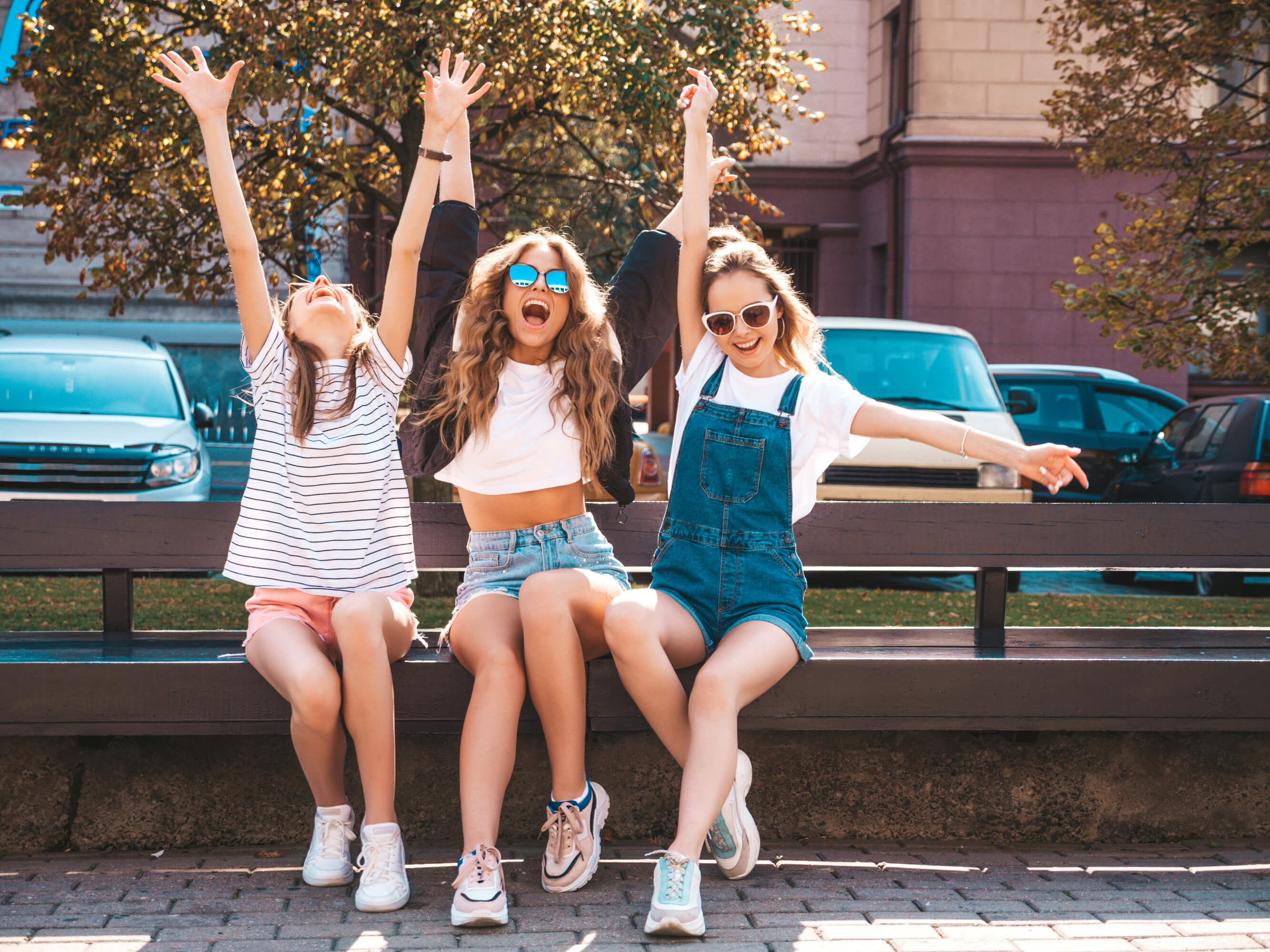 Los adolescentes deben pasar tiempo con sus amigos