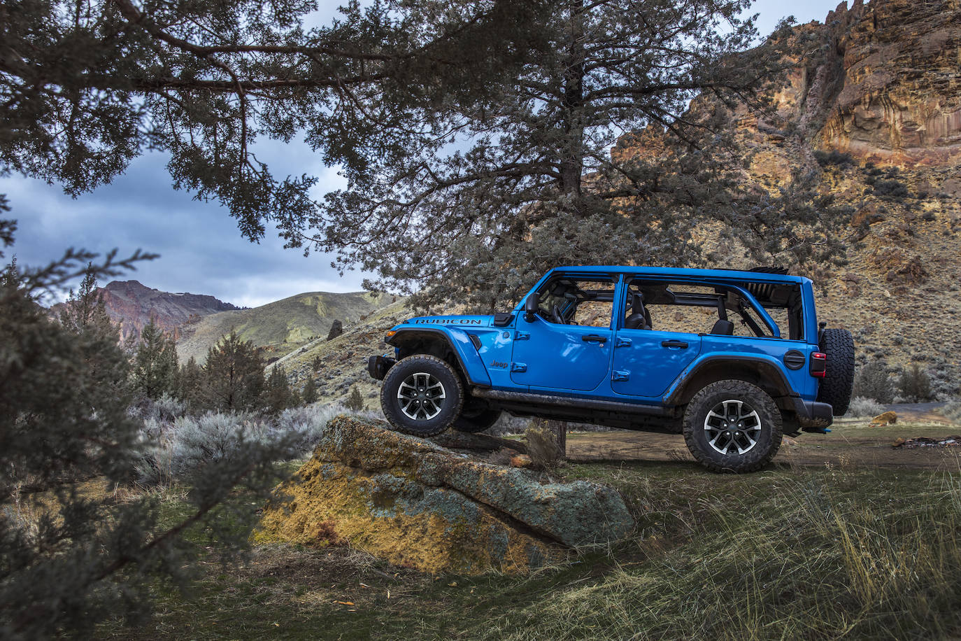 2025JeepWranglerRubiconX4xe