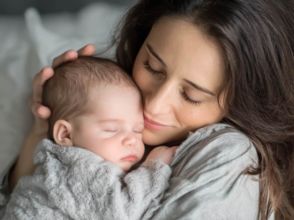 La salud mental en la maternidad está muy afectada por la culpa y las presiones
