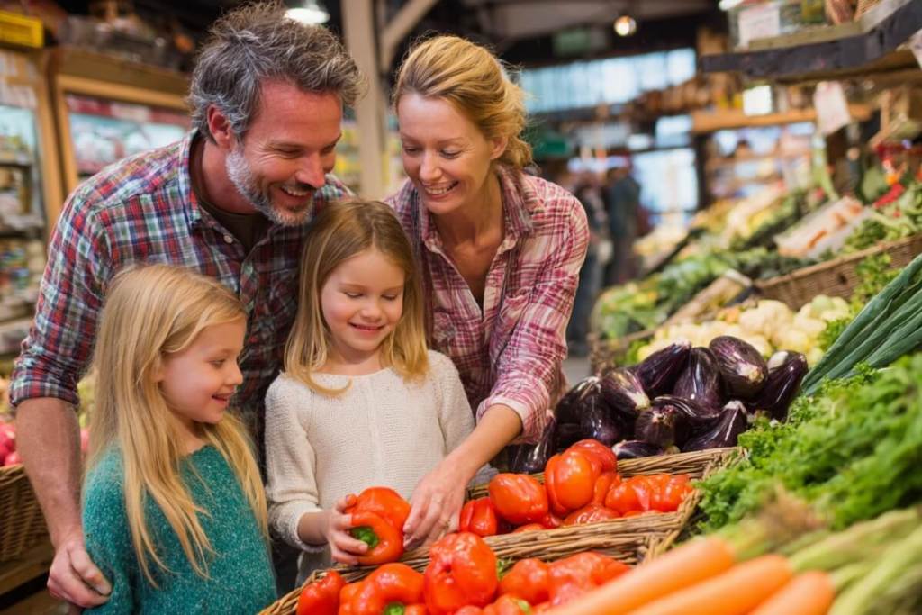 Paso a paso para seguir el truco del arcoíris para que tus hijos prueben alimentos nuevos que suelen rechazar.